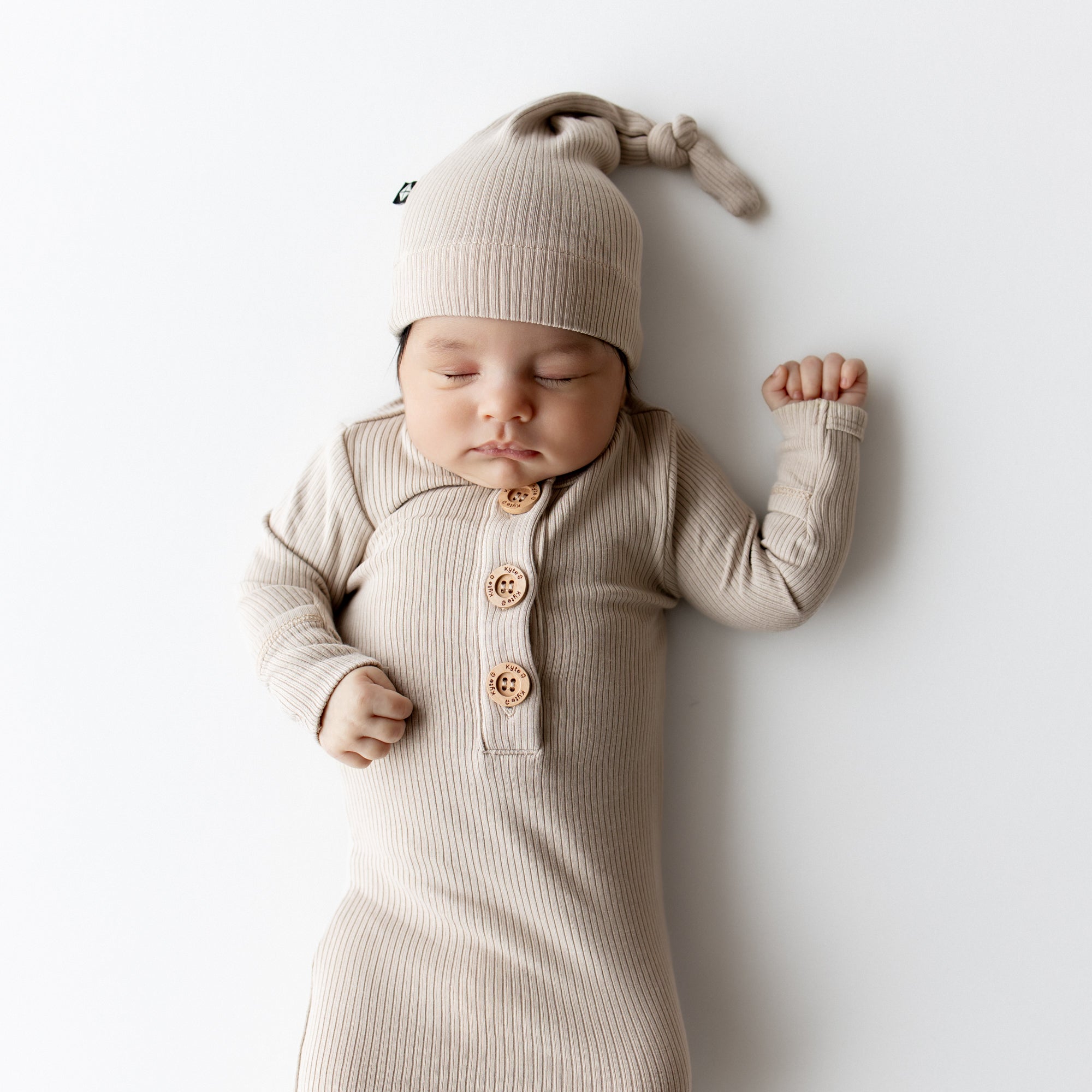 Ribbed Knotted Gown with Hat Set in Bisque - Image 3