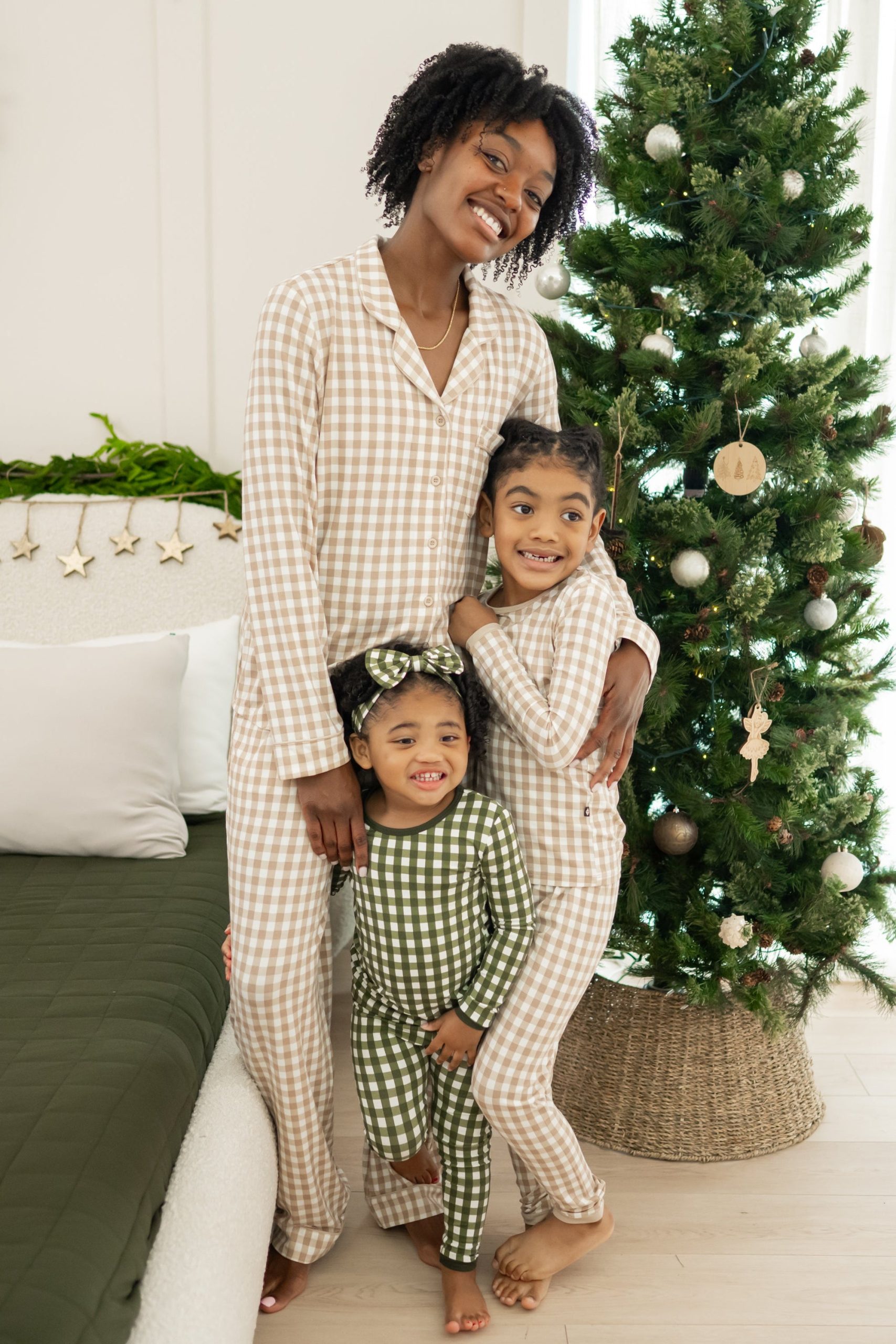 Long-Sleeved Women's Pajama Set in Gingham Bisque - Image 3