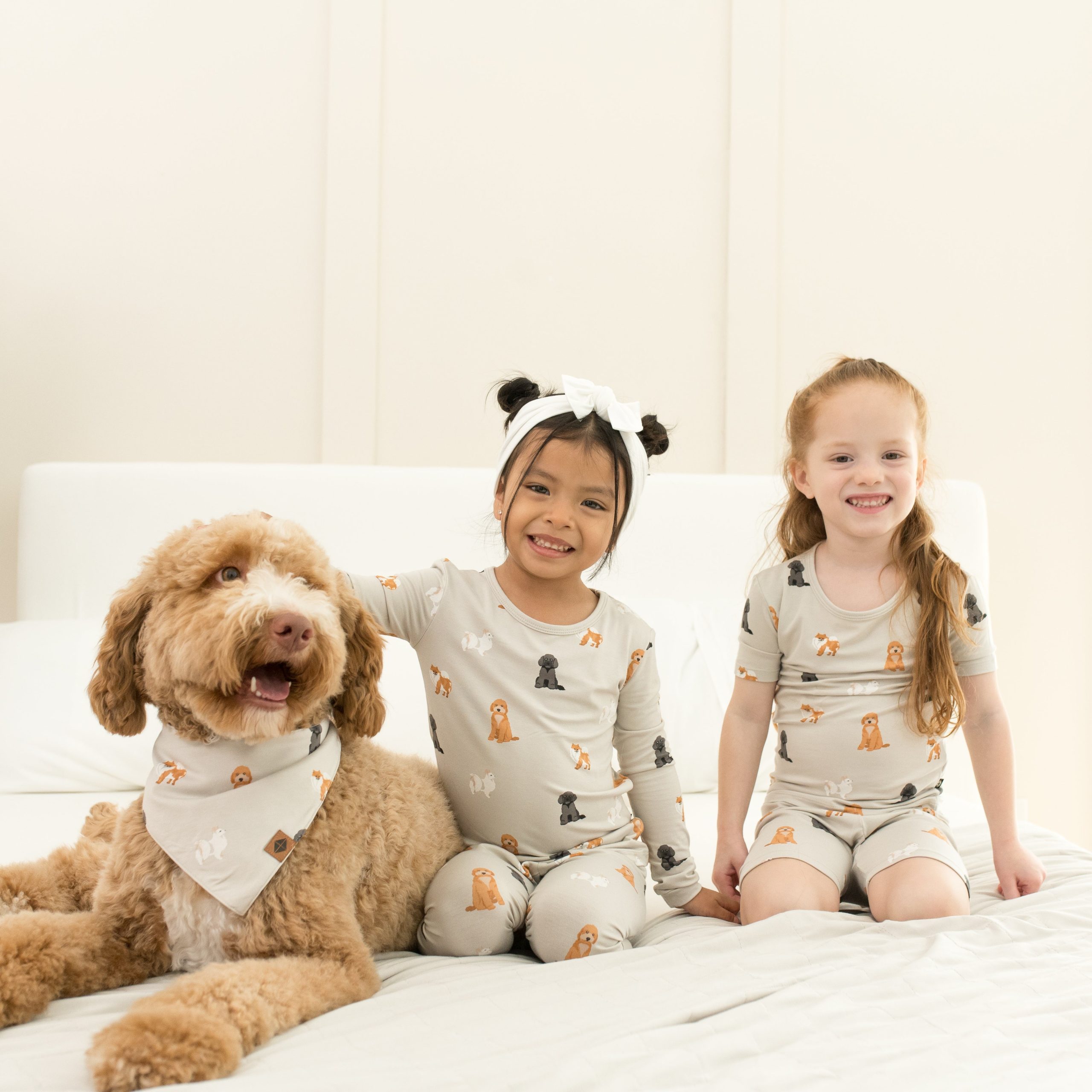 Short Sleeve Pajamas in Fluffy Dog - Image 3