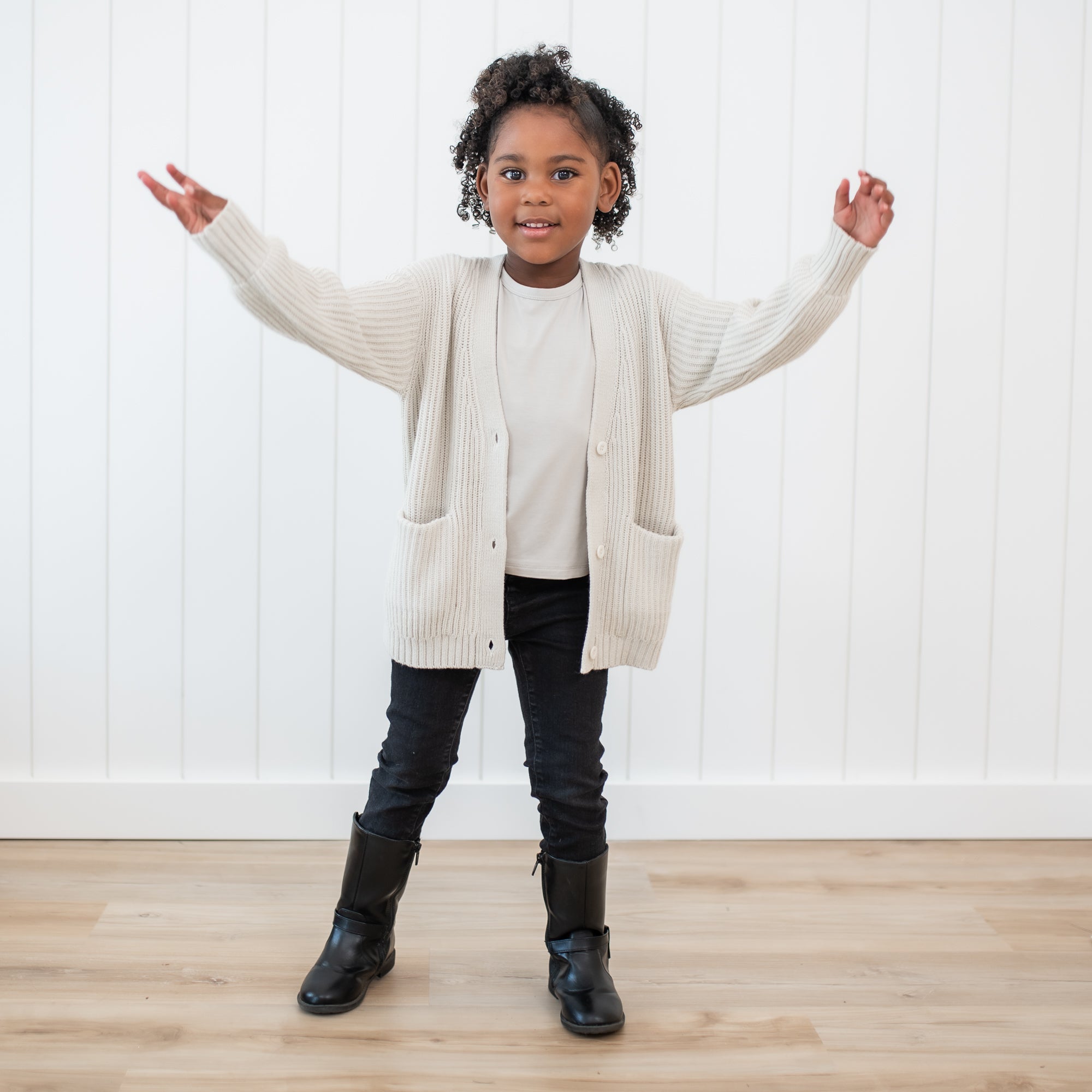 Chunky Knit Oversized Cardigan in Oat