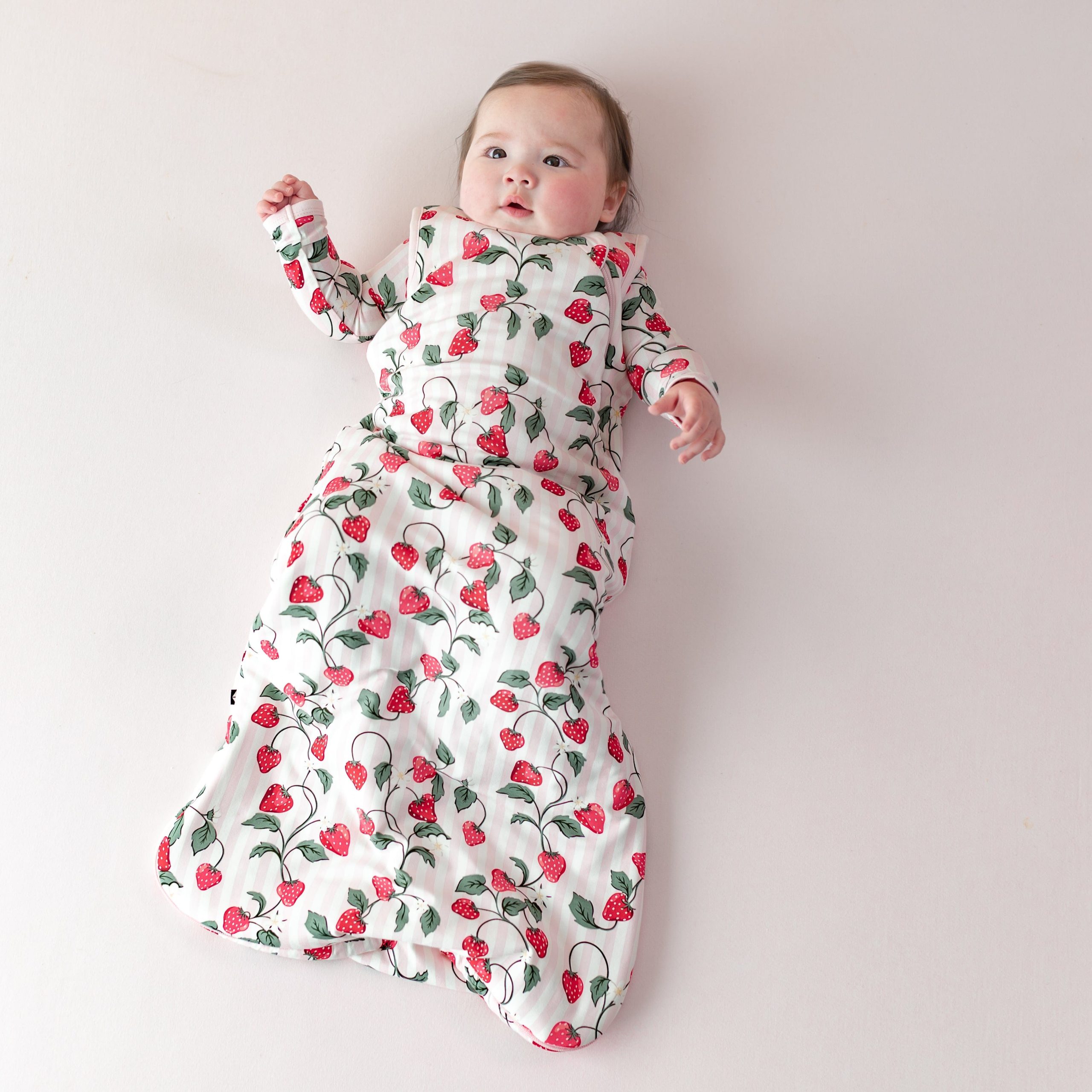 Sleep Bag in Strawberry Fields 1.0