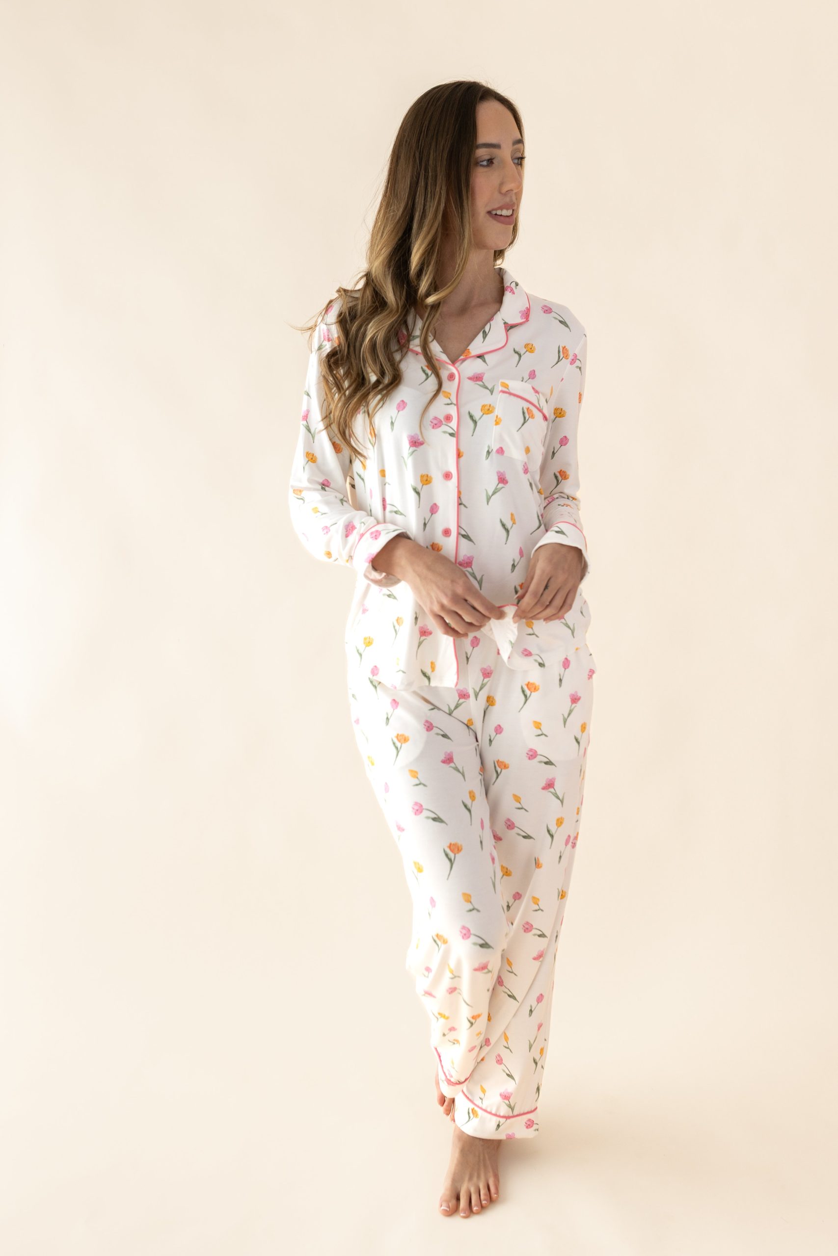 Long-Sleeved Women's Pajama Set in Tulip - Image 3