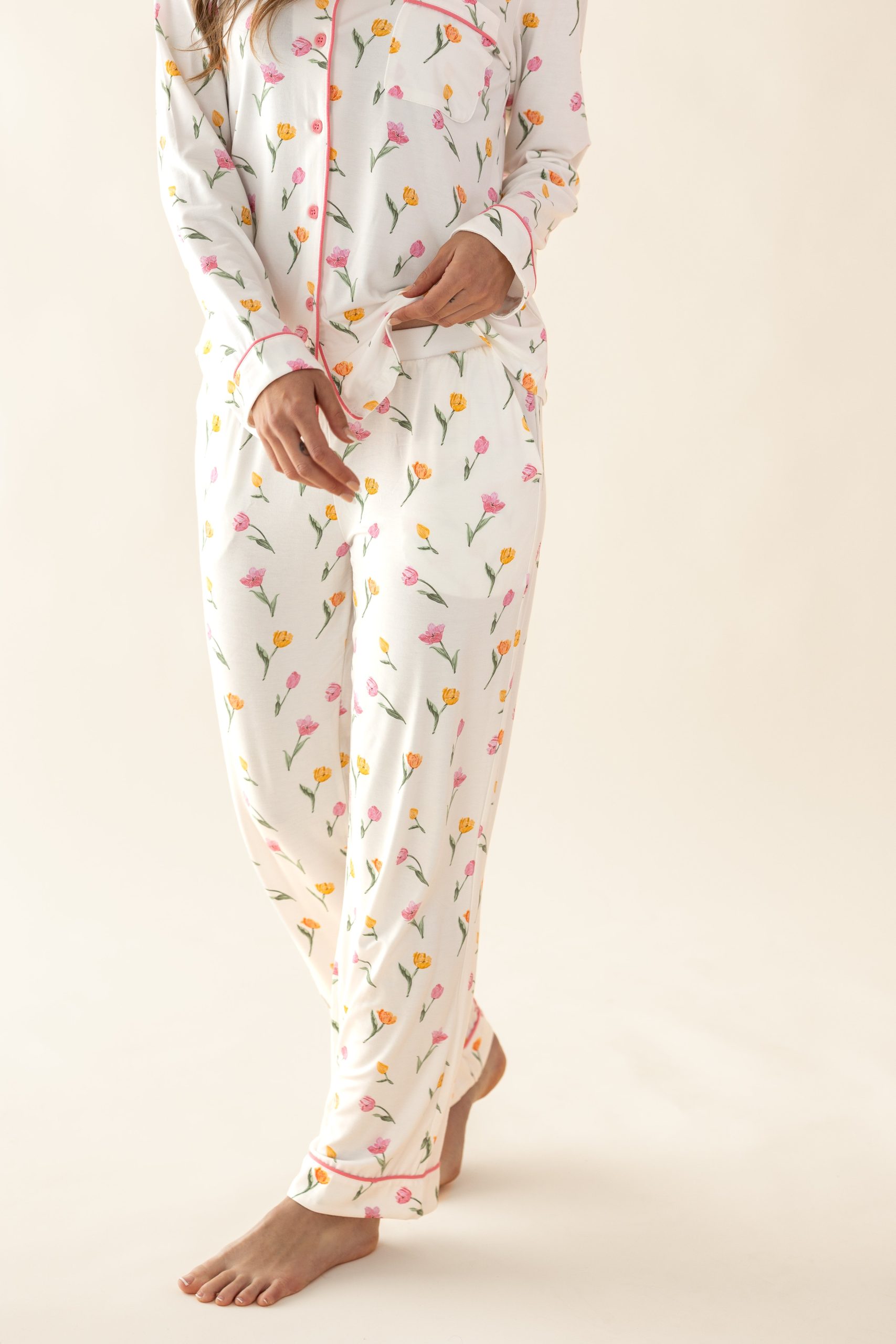 Long-Sleeved Women's Pajama Set in Tulip - Image 6