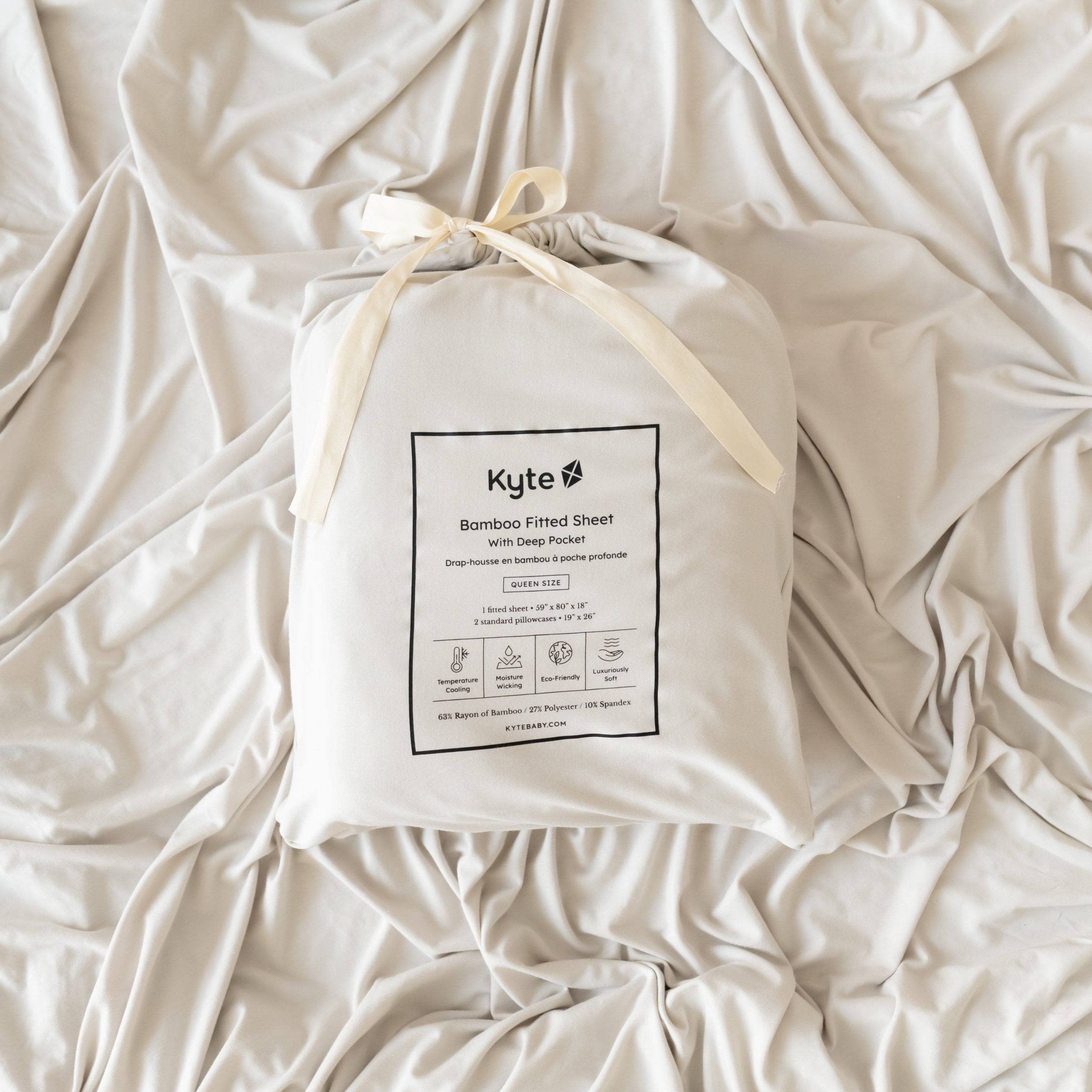 Fitted Sheet with Pillowcases in Oat - Image 2