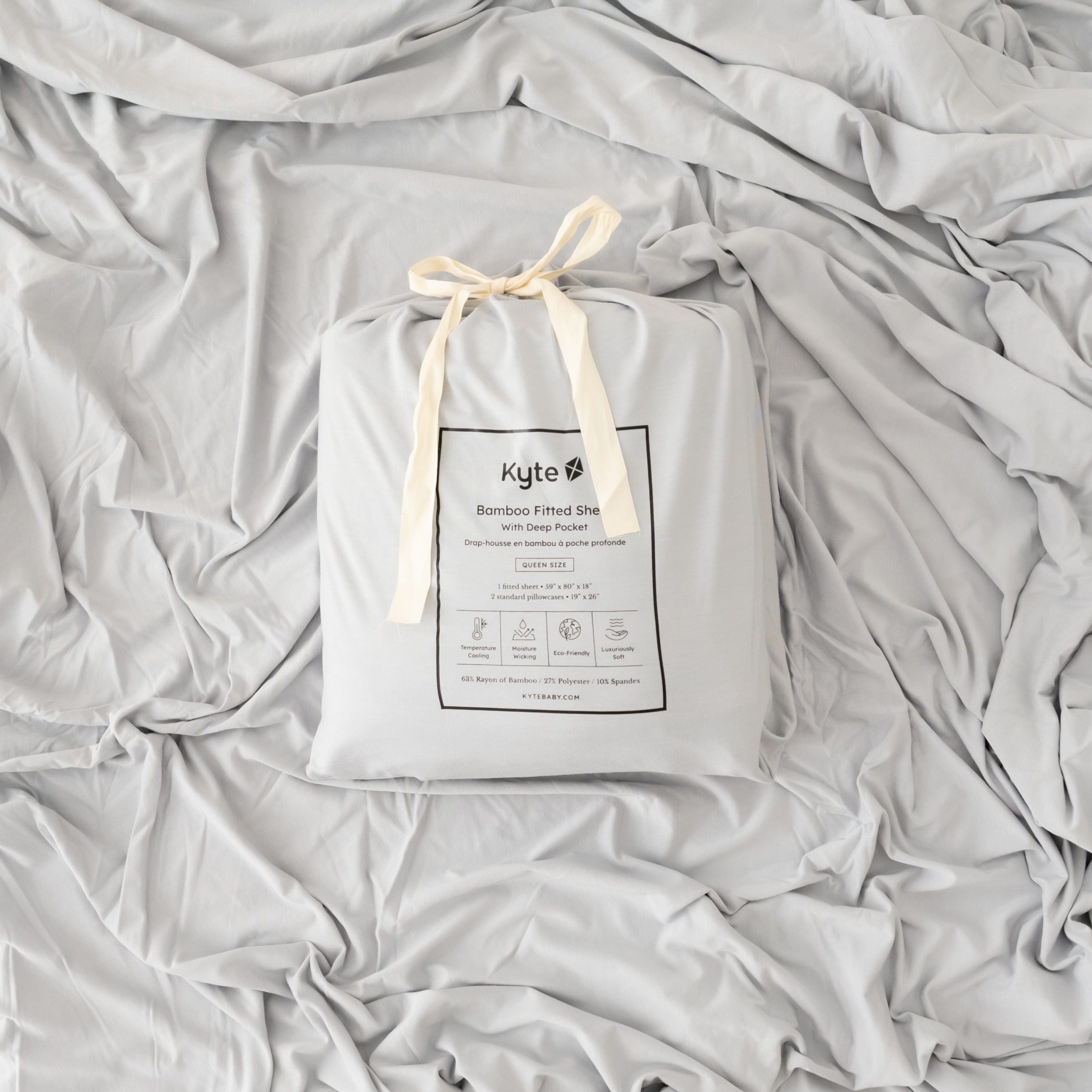 Fitted Sheet with Pillowcases in Storm - Image 2