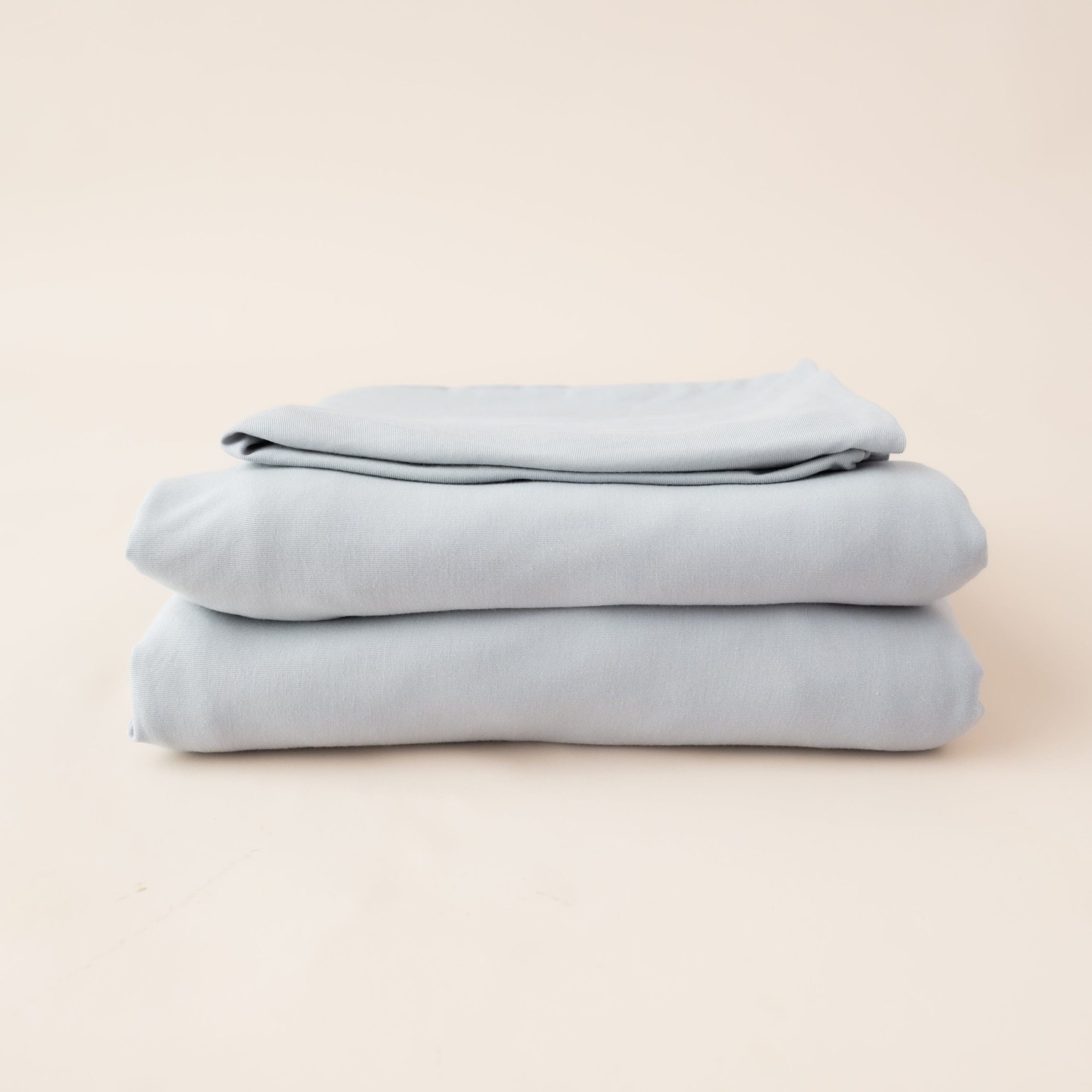 Fitted Sheet with Pillowcases in Storm - Image 3