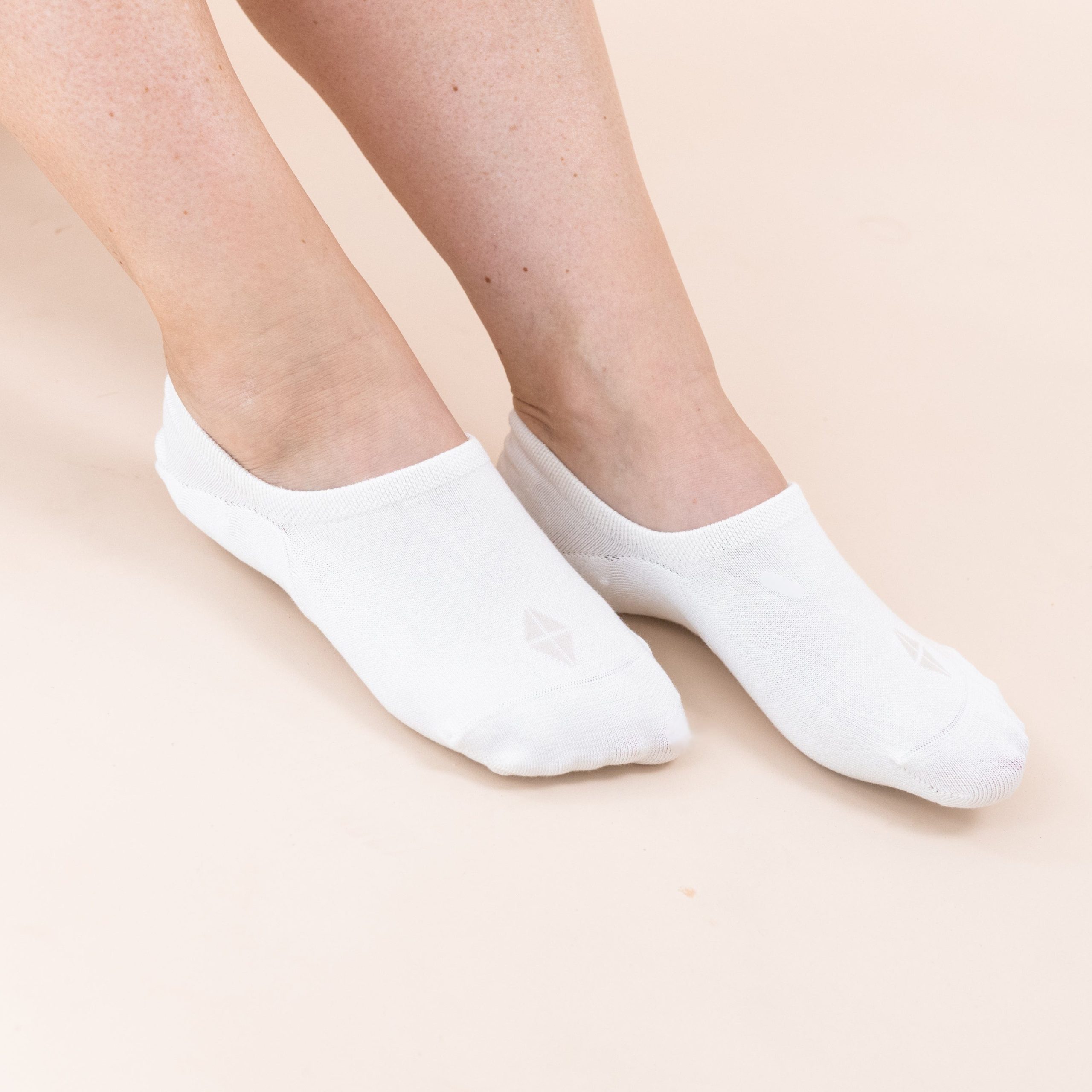 Women's No Show Socks 3-Pack in Cloud - Image 2
